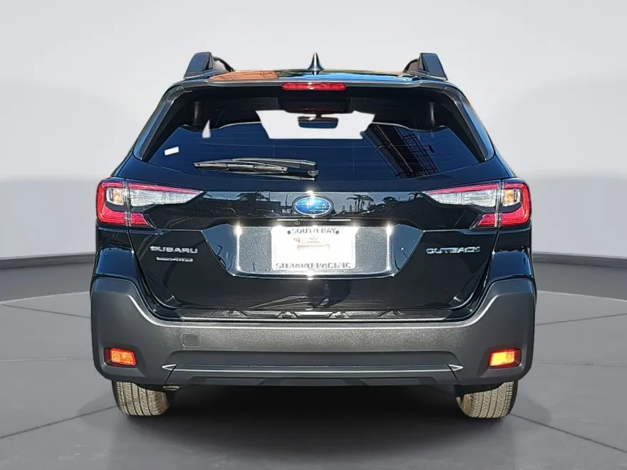 2023 Subaru Outback Premium photo 1