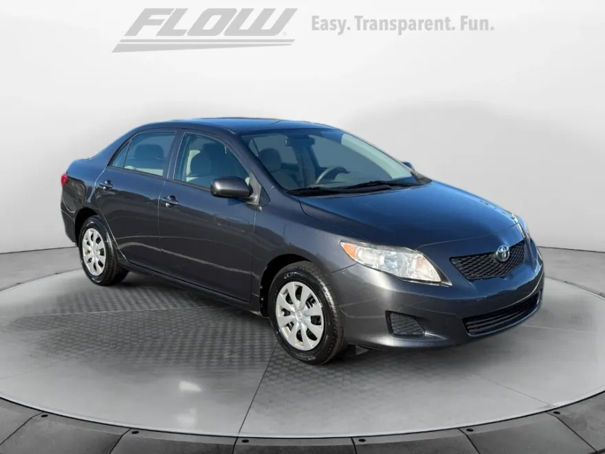 2010 Toyota Corolla LE photo 1