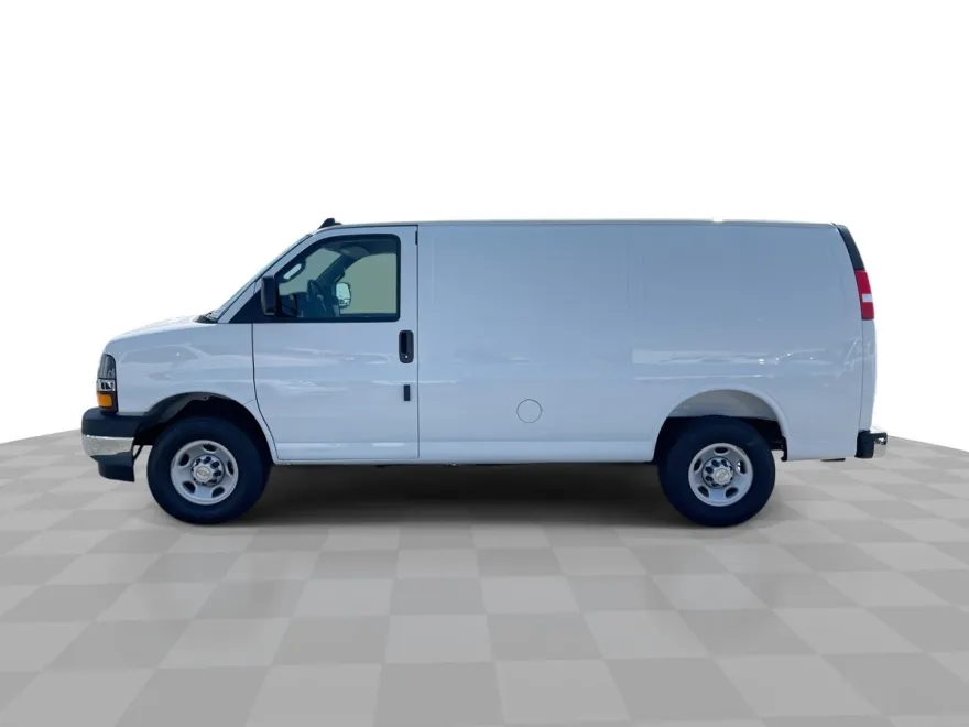 2025 Chevrolet Express Cargo 2500 photo 1