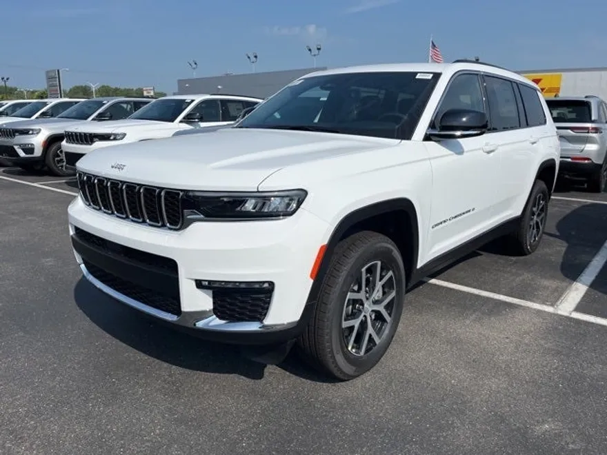 2025 Jeep Grand Cherokee Limited photo 1