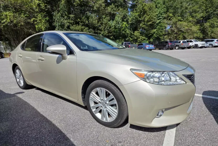 2014 Lexus ES 350 photo 1