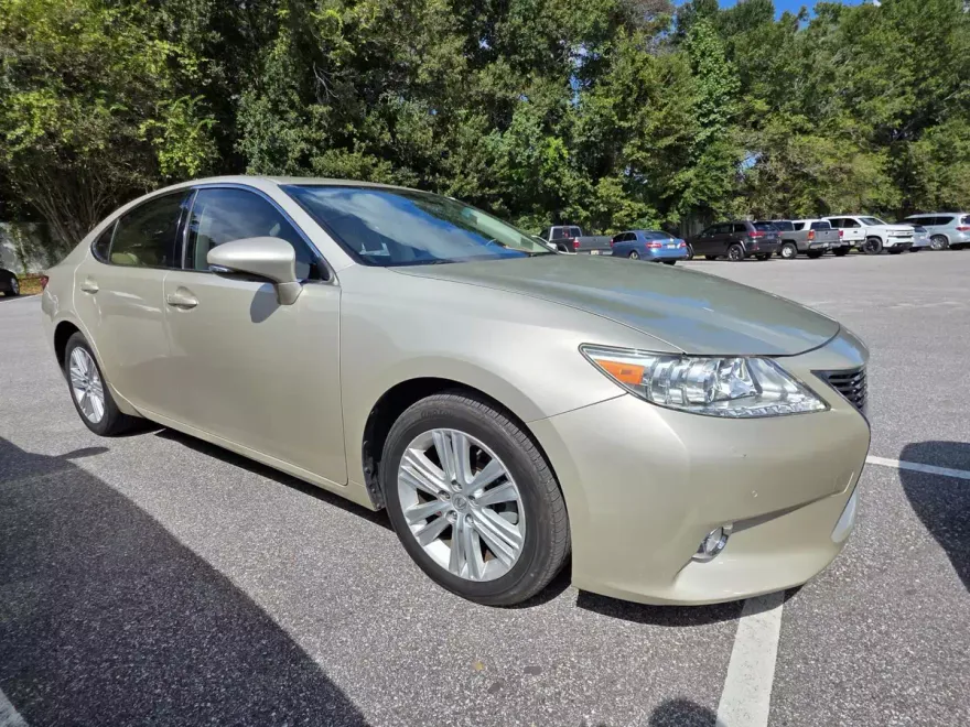 2014 Lexus ES 350 photo 1