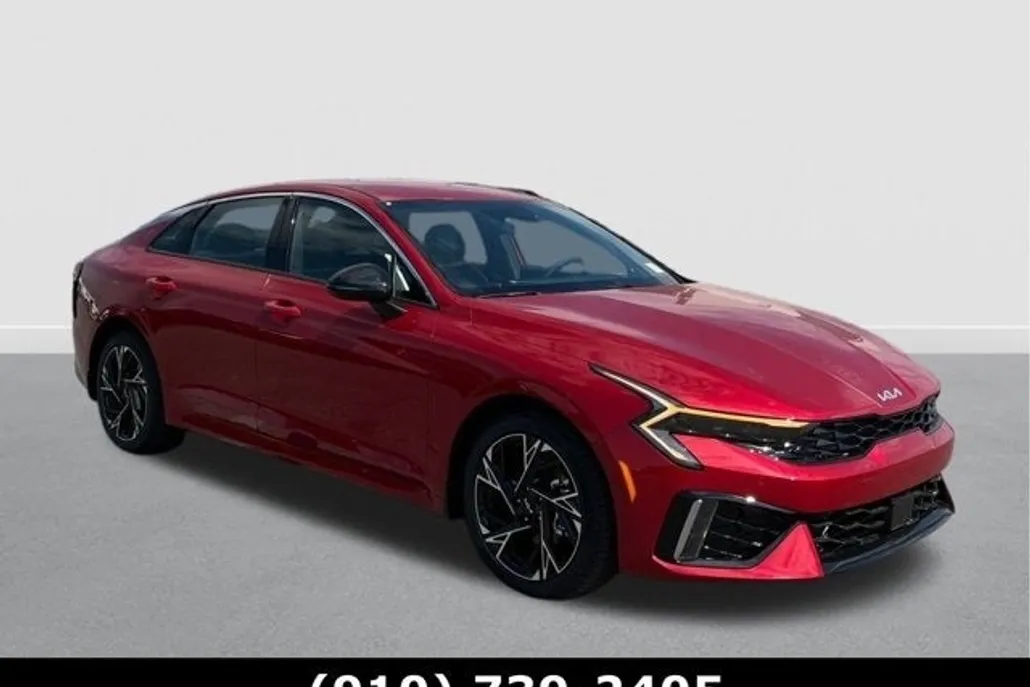 2025 Kia K5 GT-Line photo 1
