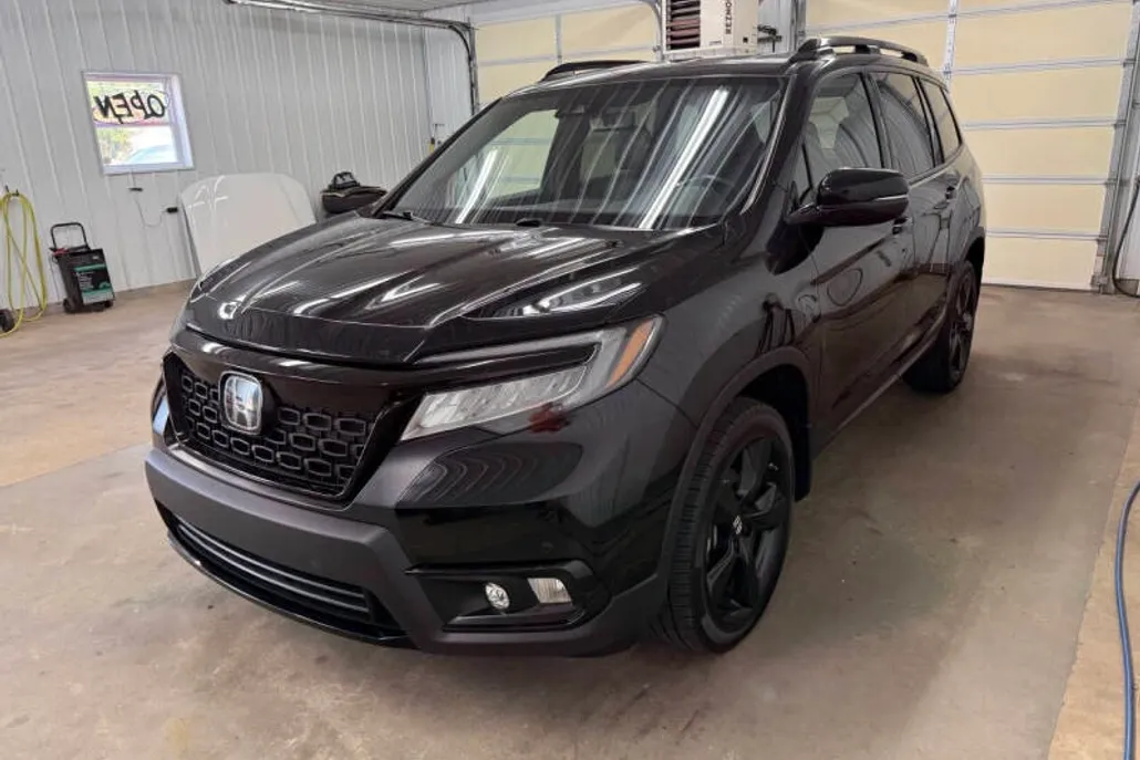 2021 Honda Passport Elite photo 1