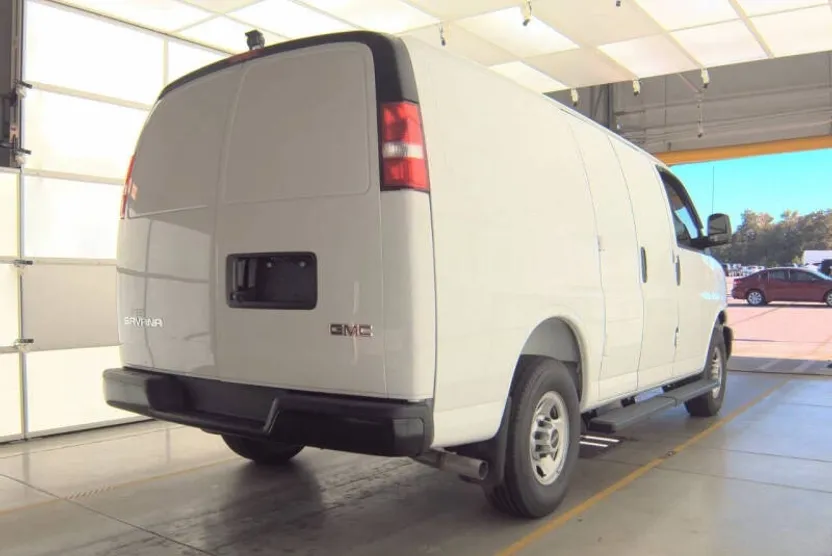 2025 Gmc Savana 2500 Cargo photo 1