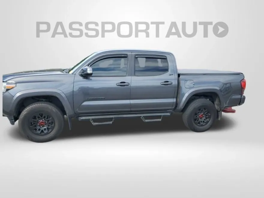 2022 Toyota Tacoma SR5 V6 photo 1