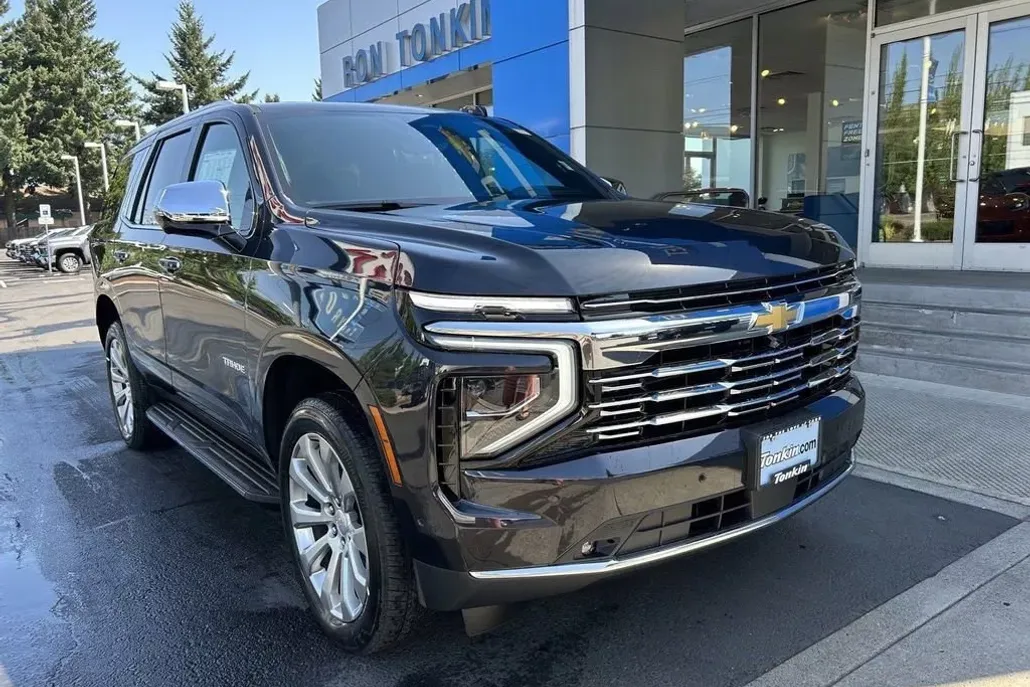 2025 Chevrolet Tahoe Premier photo 1