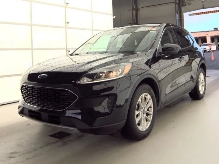 2020 Ford Escape SE photo 1