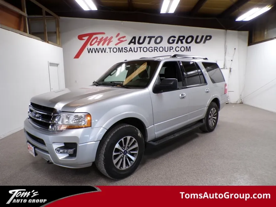 2017 Ford Expedition XLT photo 1