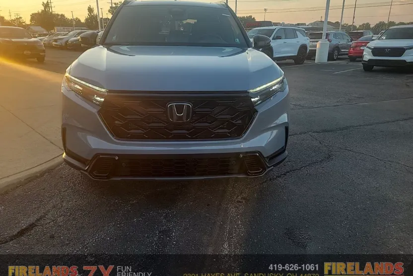 2026 Honda CR-V Hybrid Sport-L photo 1