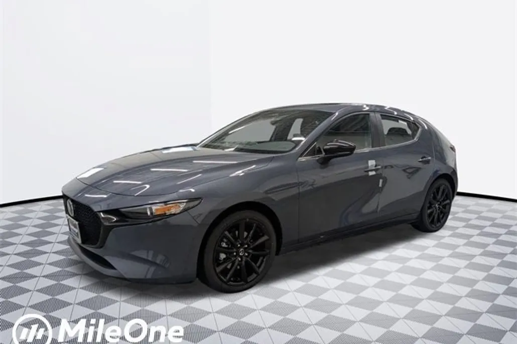 2025 Mazda Mazda3 Hatchback 2.5 s Carbon photo 1
