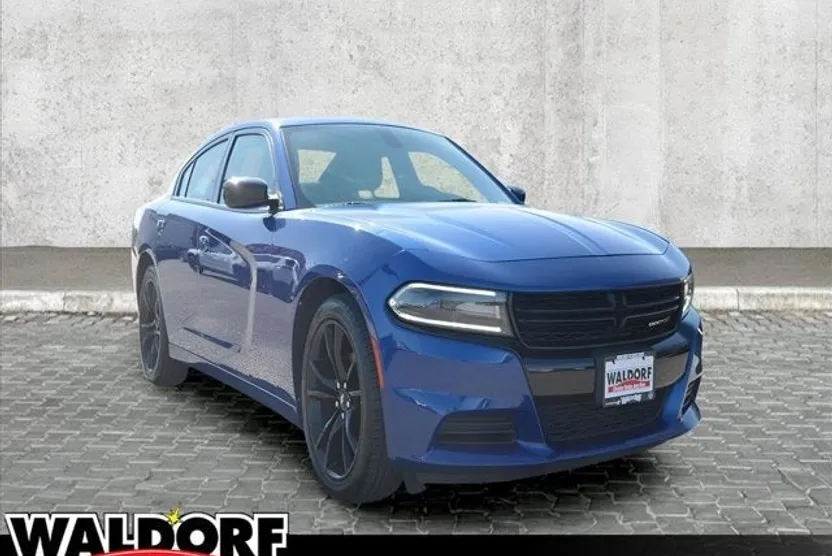 2018 Dodge Charger SXT photo 1