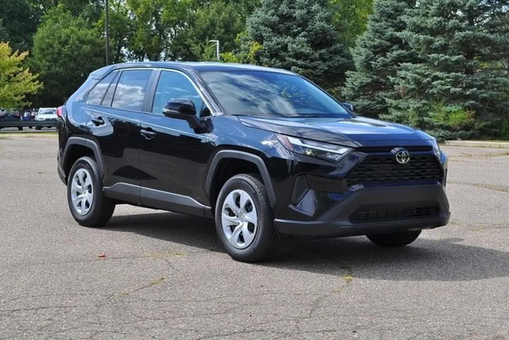 2025 Toyota RAV4 LE photo 1