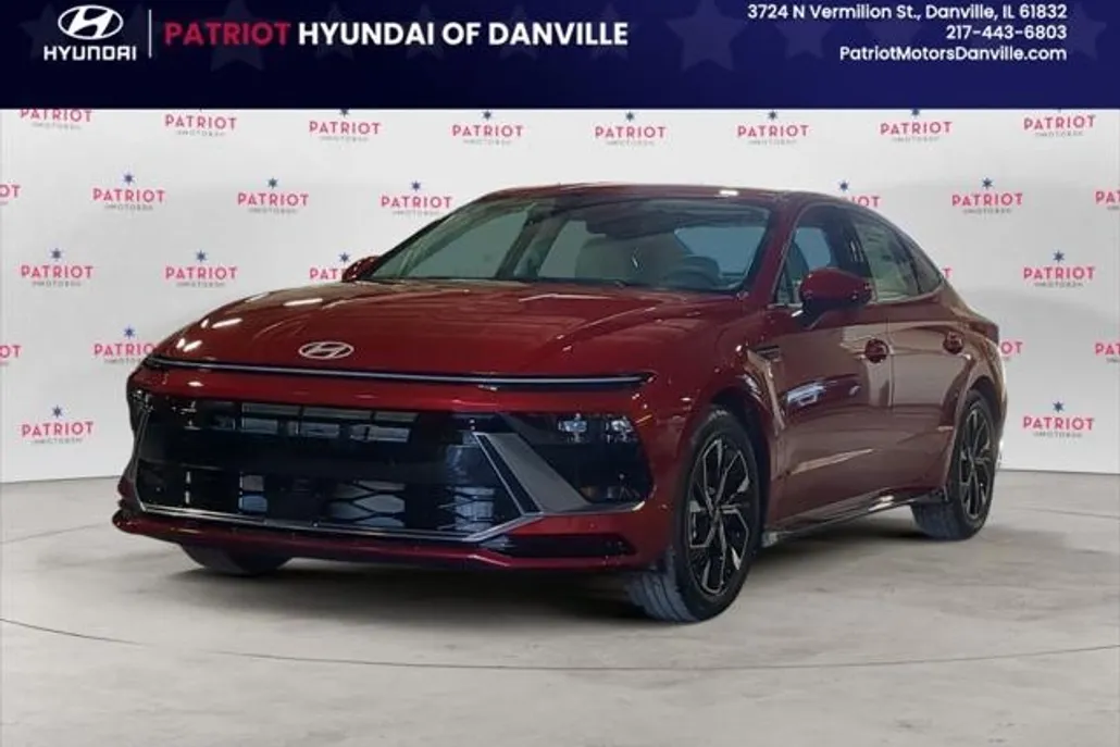 2025 Hyundai Sonata SEL photo 1