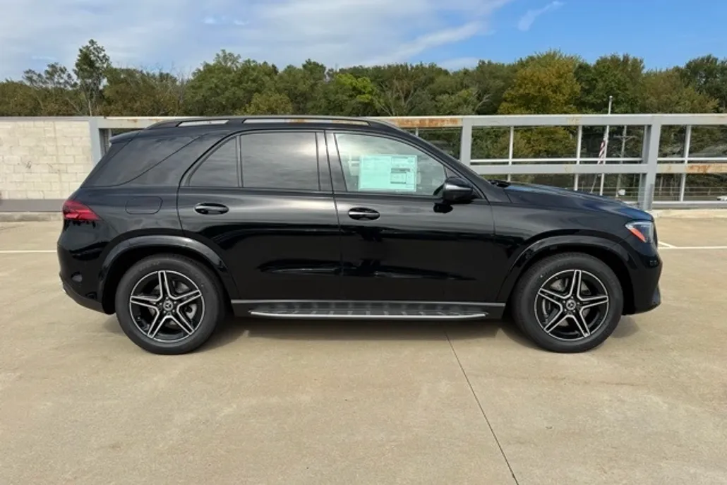 2026 Mercedes Benz GLE 450 4MATIC photo 1