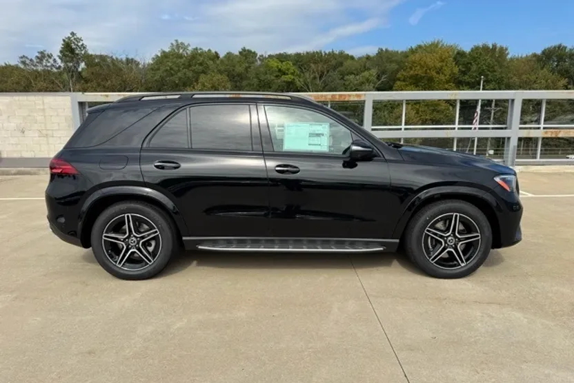 2026 Mercedes Benz GLE 450 4MATIC photo 1