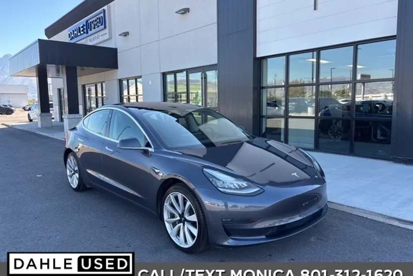 2018 Tesla Model 3 Long Range photo 1