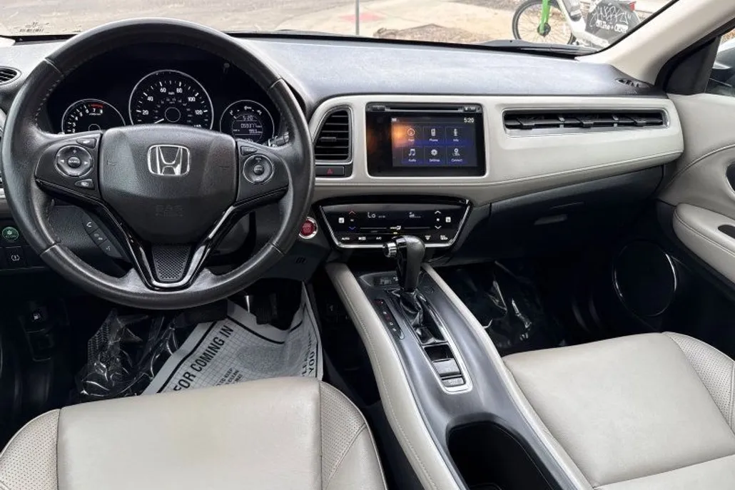 2018 Honda HR-V EX-L photo 1