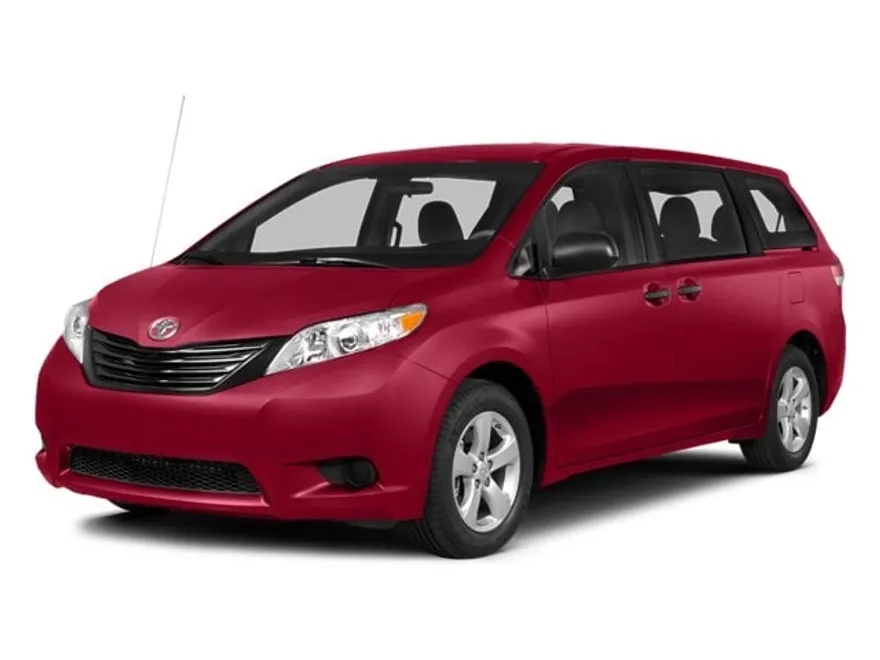 2014 Toyota Sienna LE photo 1