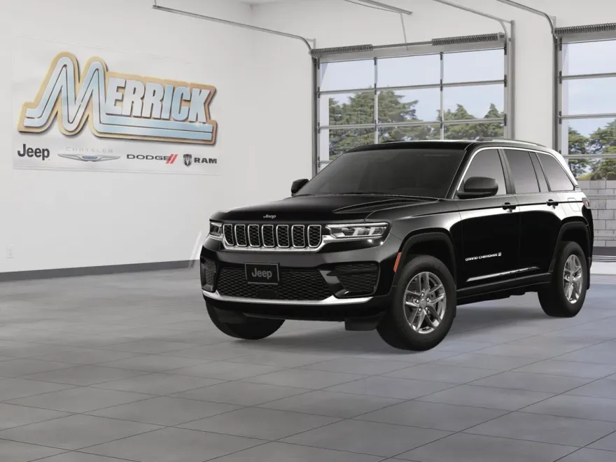 2025 Jeep Grand Cherokee Laredo photo 1