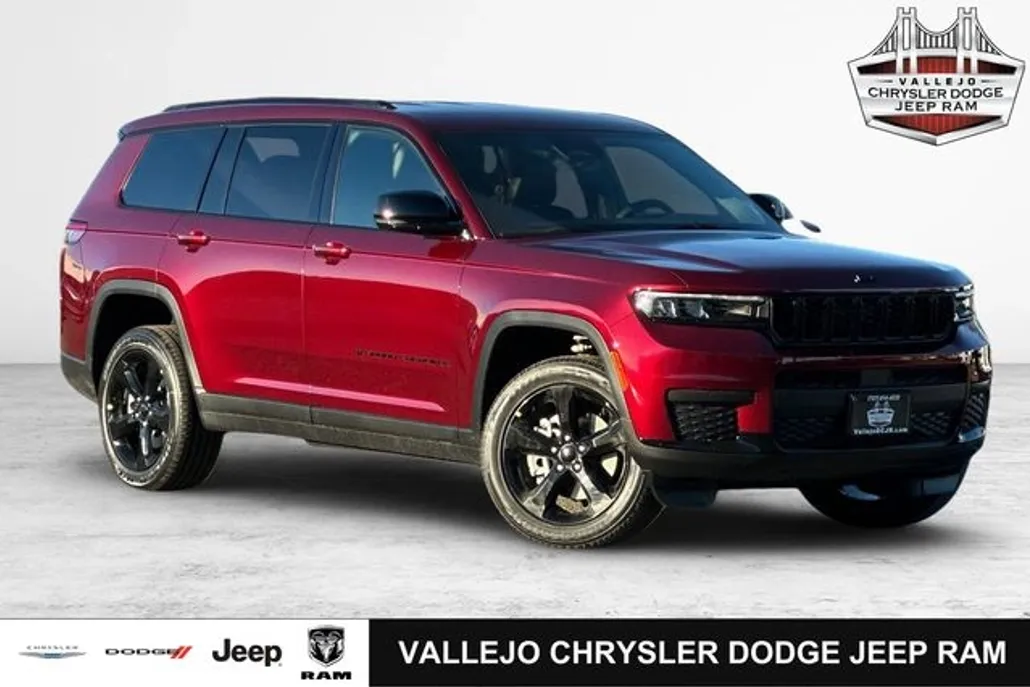 2025 Jeep Grand Cherokee Altitude photo 1