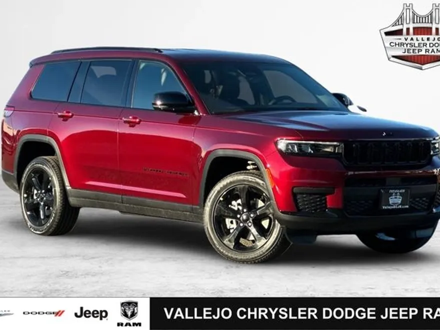 2025 Jeep Grand Cherokee Altitude photo 1