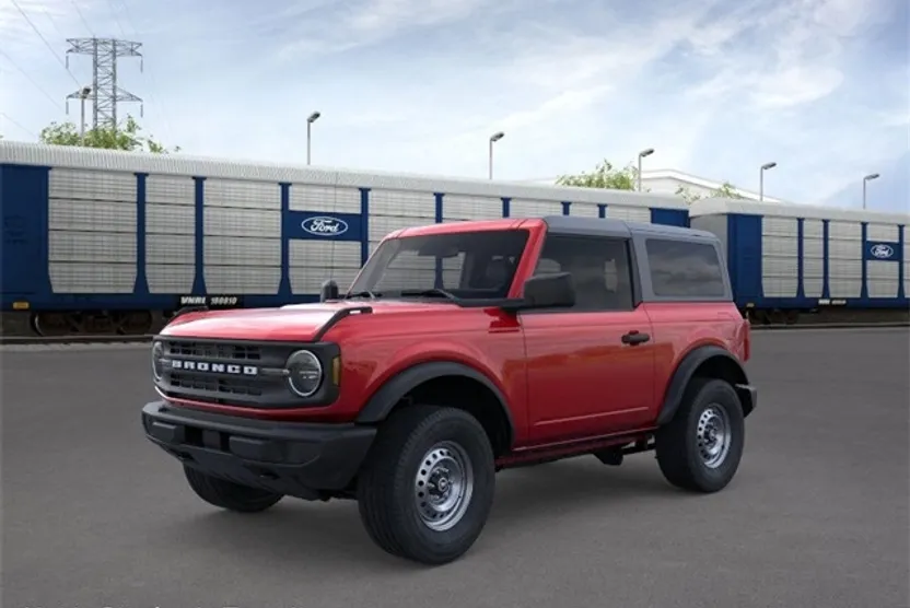 2025 Ford Bronco Base photo 1
