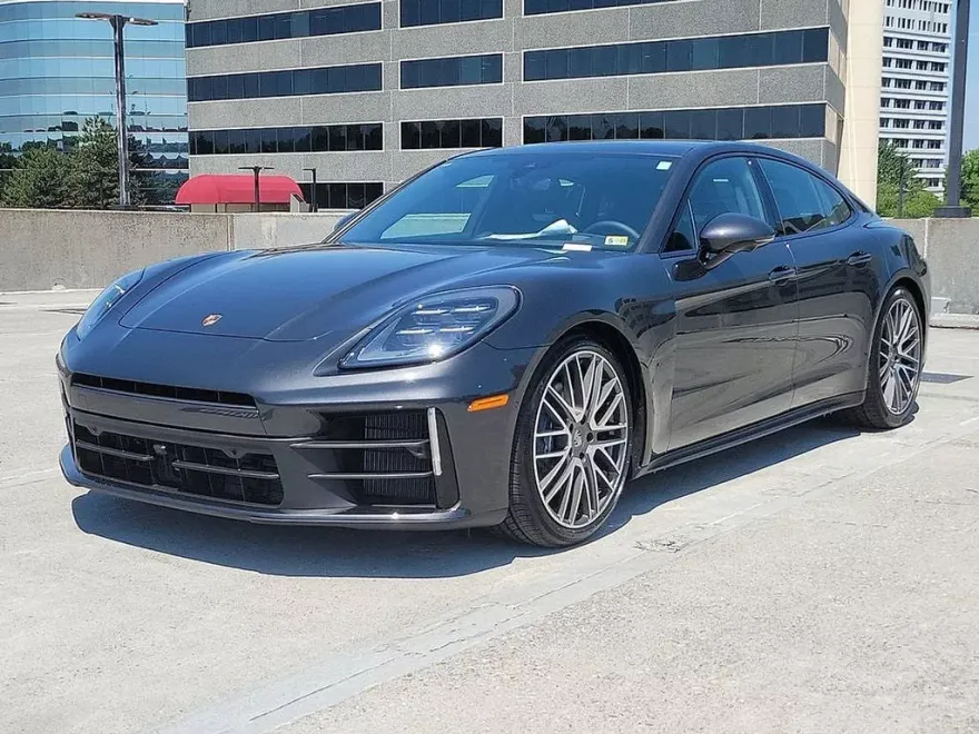 2024 Porsche Panamera Base photo 1
