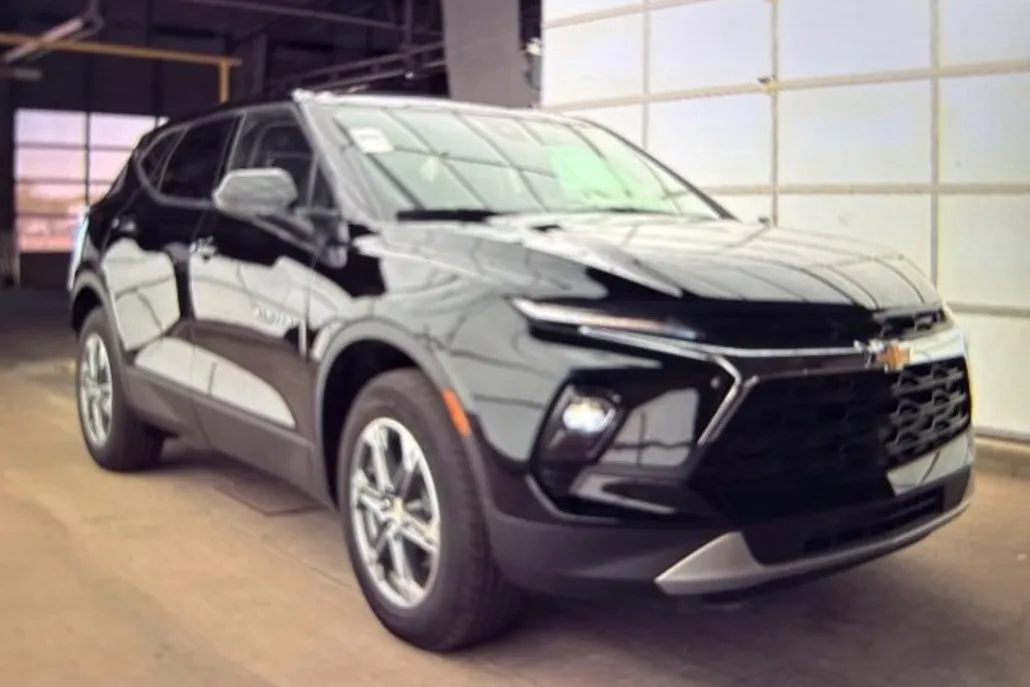 2023 Chevrolet Blazer 2LT photo 1