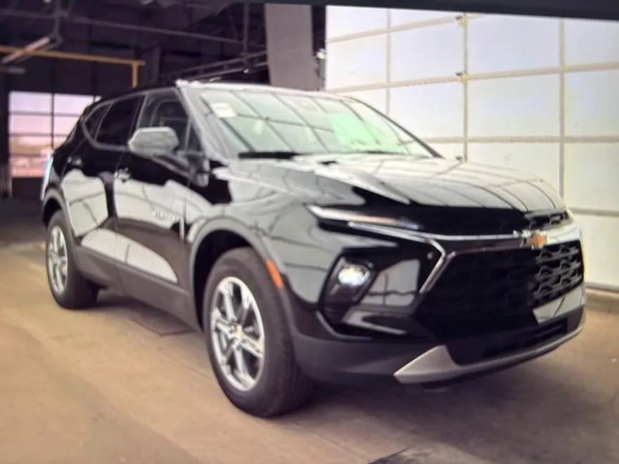 2023 Chevrolet Blazer 2LT photo 1