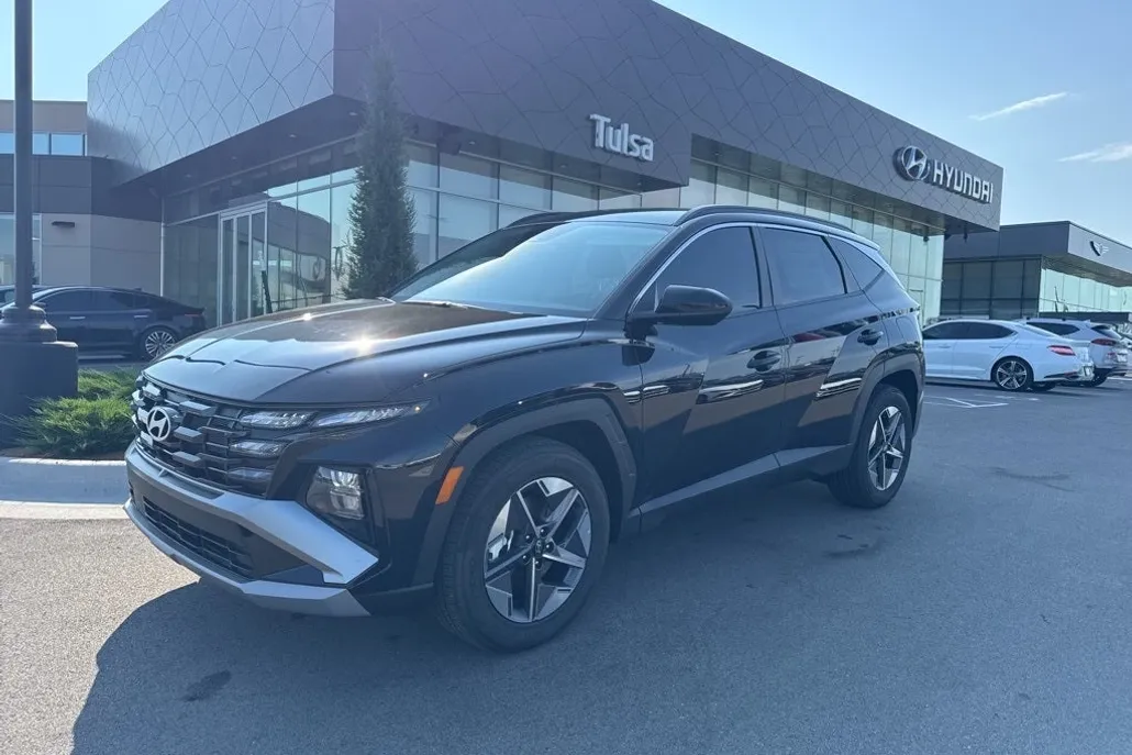 2026 Hyundai Tucson SEL photo 1