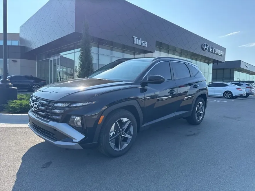 2026 Hyundai Tucson SEL photo 1