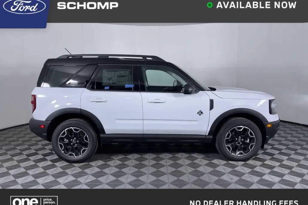 2025 Ford Bronco Sport Outer Banks photo 1