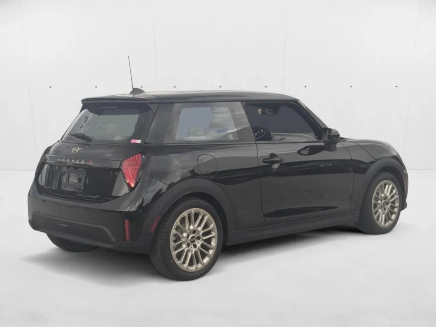 2025 Mini Cooper 2 Door Hardtop S Iconic photo 1
