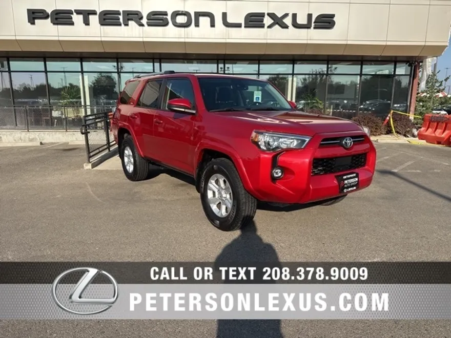 2022 Toyota 4Runner SR5 photo 1