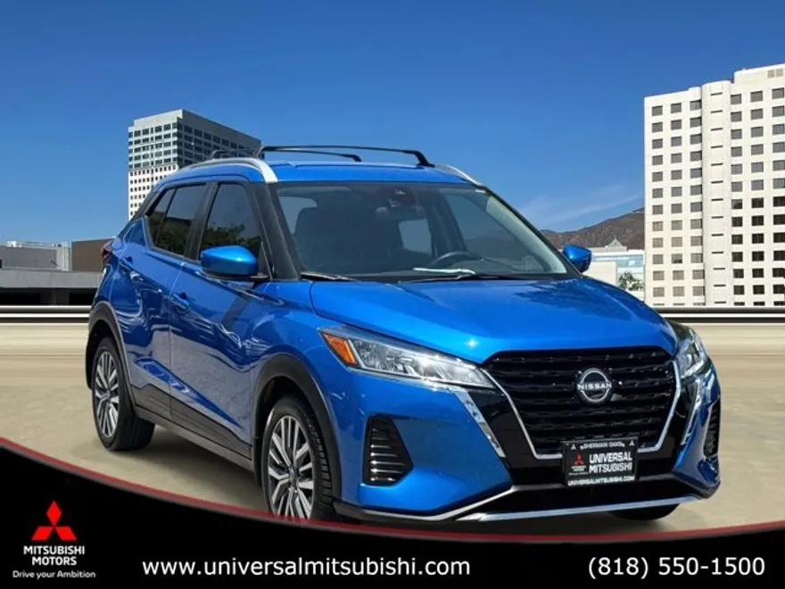 2023 Nissan Kicks SV photo 1