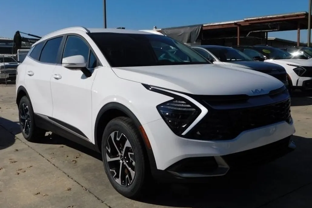 2025 Kia Sportage EX photo 1