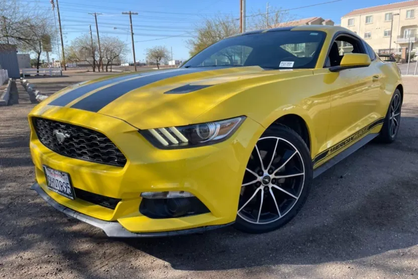 2015 Ford Mustang EcoBoost Premium photo 1