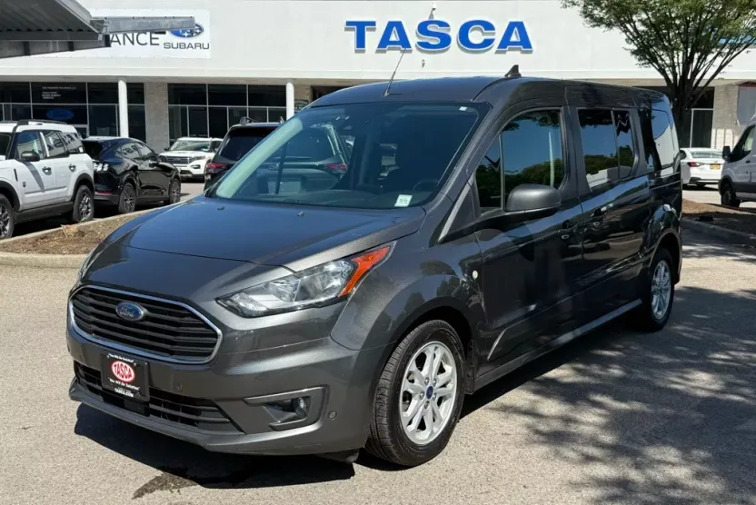 2020 Ford Transit Connect XLT photo 1