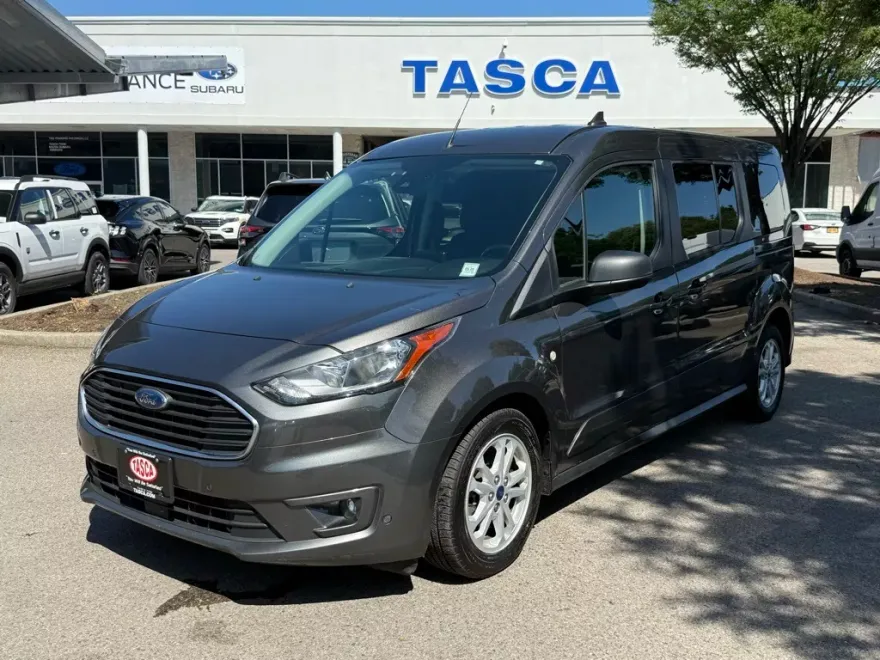 2020 Ford Transit Connect XLT photo 1