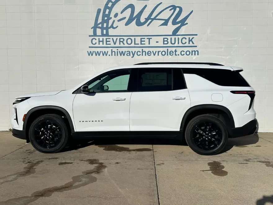 2026 Chevrolet Traverse photo 1