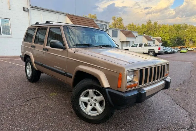 2000 Jeep Cherokee Sport photo 1