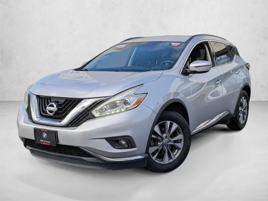 2017 Nissan Murano SV photo 1