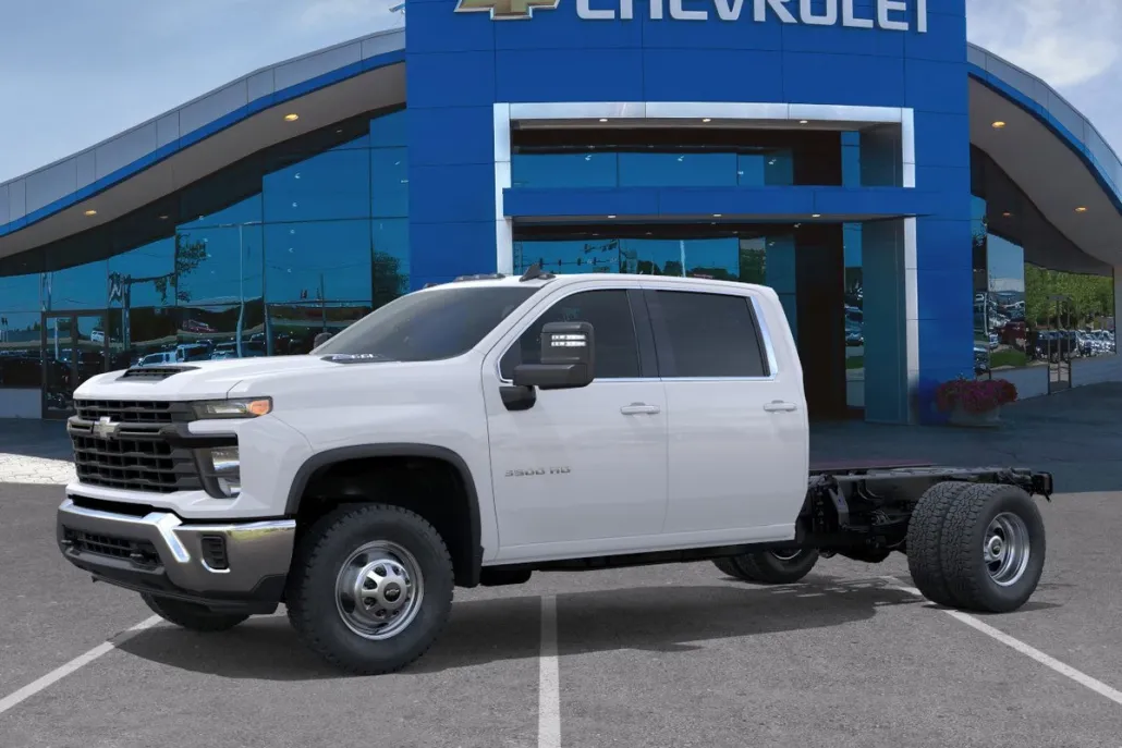 2025 Chevrolet Silverado 3500HD Work Truck photo 1