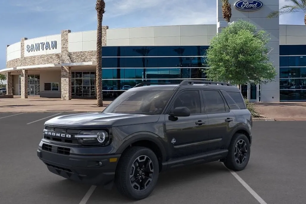 2024 Ford Bronco Sport Outer Banks photo 1