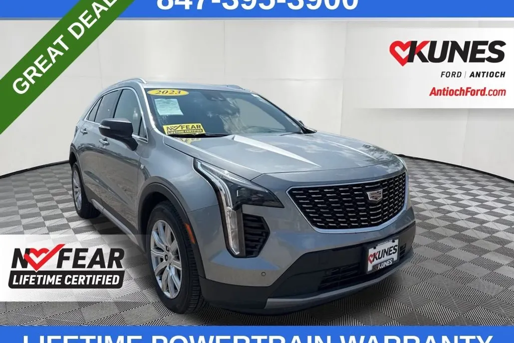 2023 Cadillac XT4 Premium Luxury photo 1