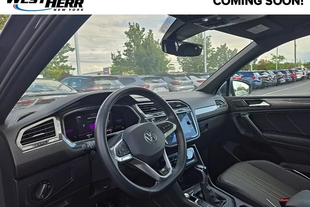 2023 Volkswagen Tiguan SE R-Line Black photo 1