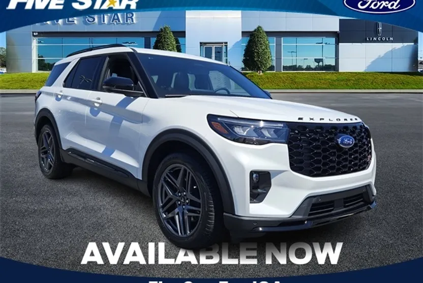 2025 Ford Explorer ST photo 1