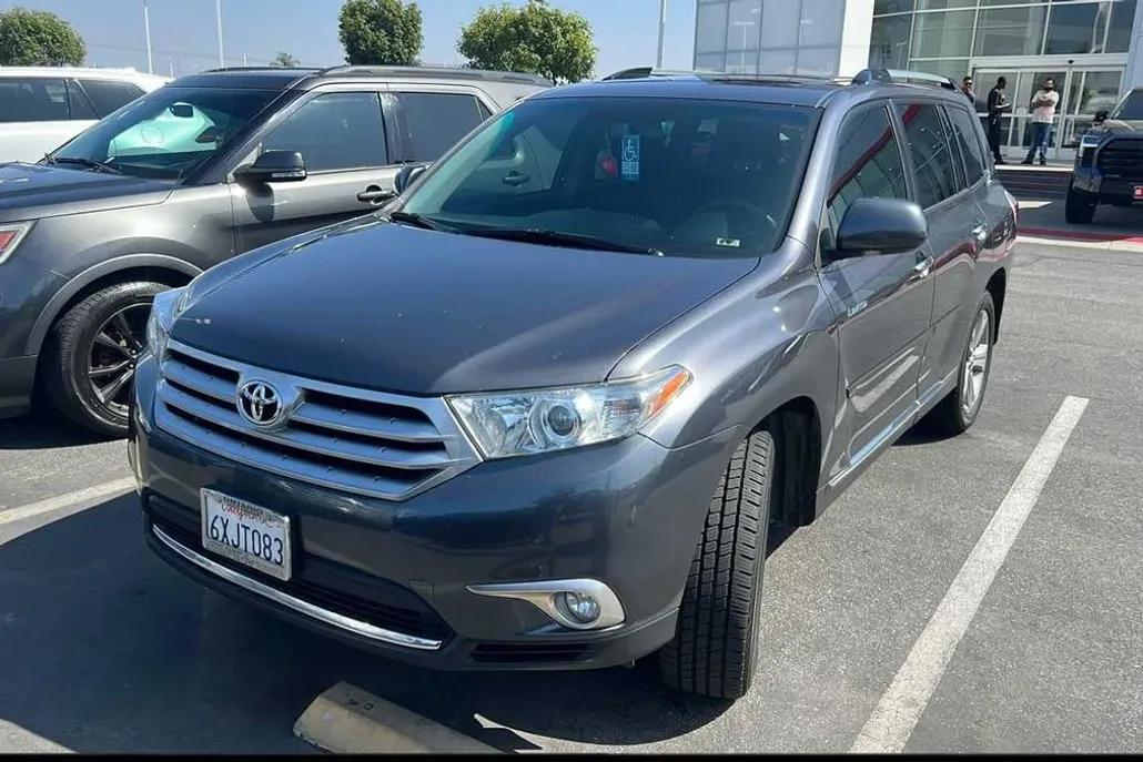 2012 Toyota Highlander Limited photo 1
