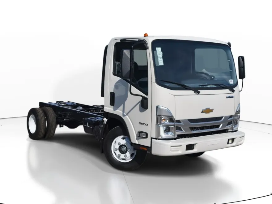 2025 Chevrolet Silverado 3500HD Base photo 1
